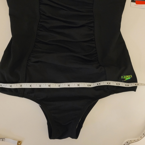 71. Speedo 1pc swimsuit. Size 10. NWT - Picture 7 of 8